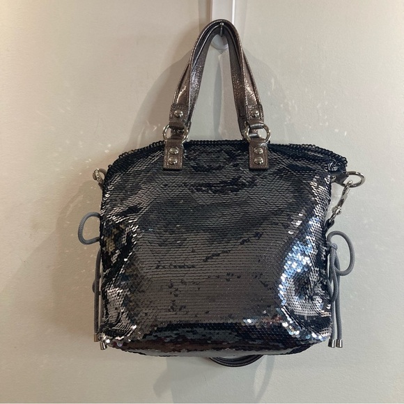 COACH POPPY Silver Sequin Many  Pockets Lilac Lining Shoulder Handbag Purse NEW - Picture 9 of 16